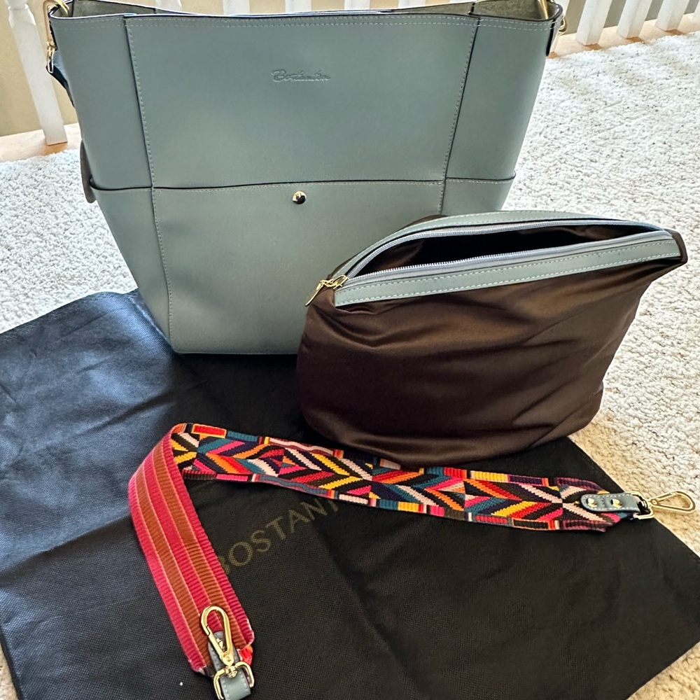 Bostanten Leather Bucket Bag- blue